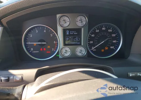 2011 Lexus Lx 570 z USA, uszkodzony, nr VIN JTJHY7AX6B4076489